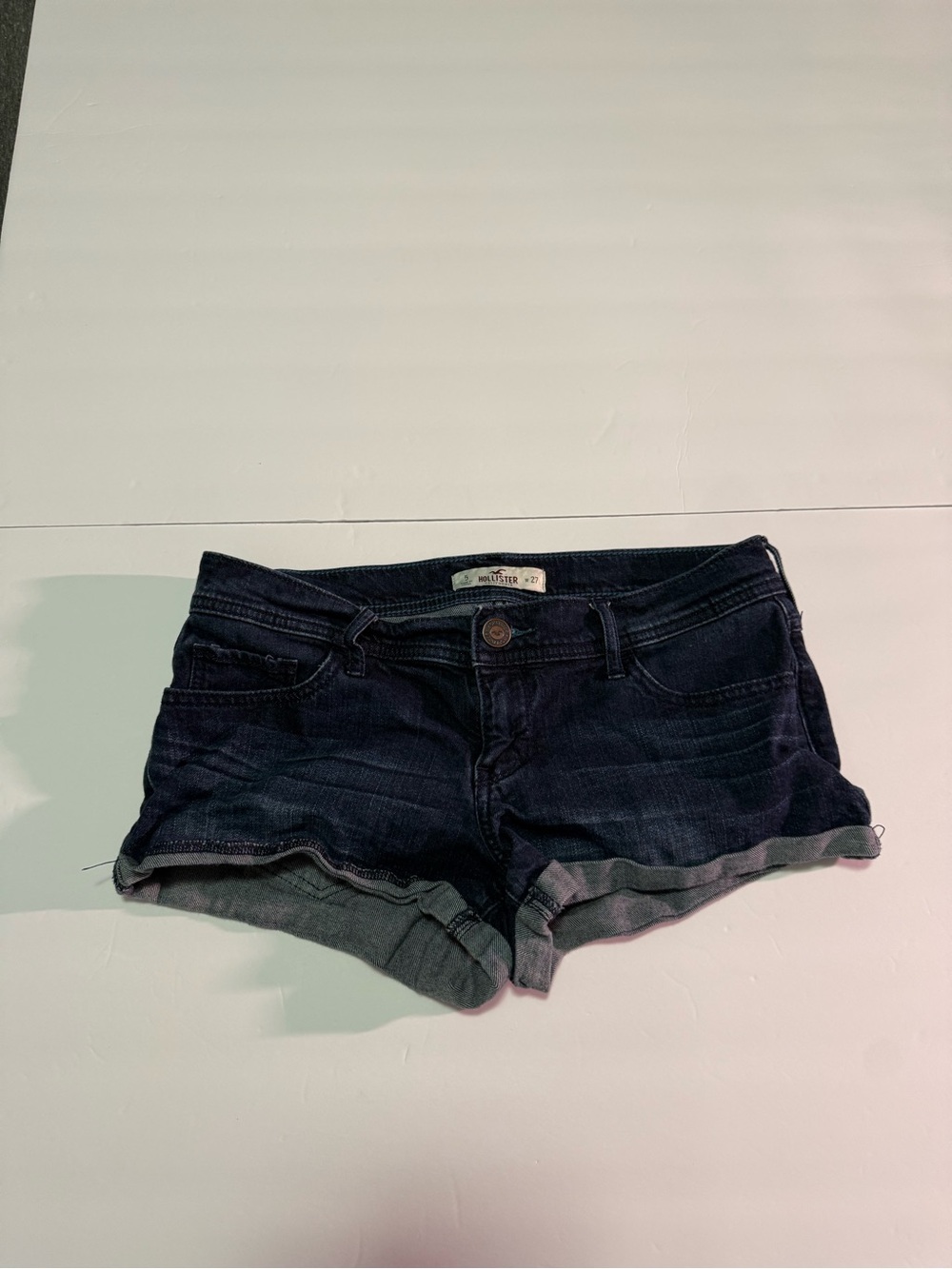 Hollister Women's Dark Indigo Boyfriend Denim Shorts - Picture 5 of 5
